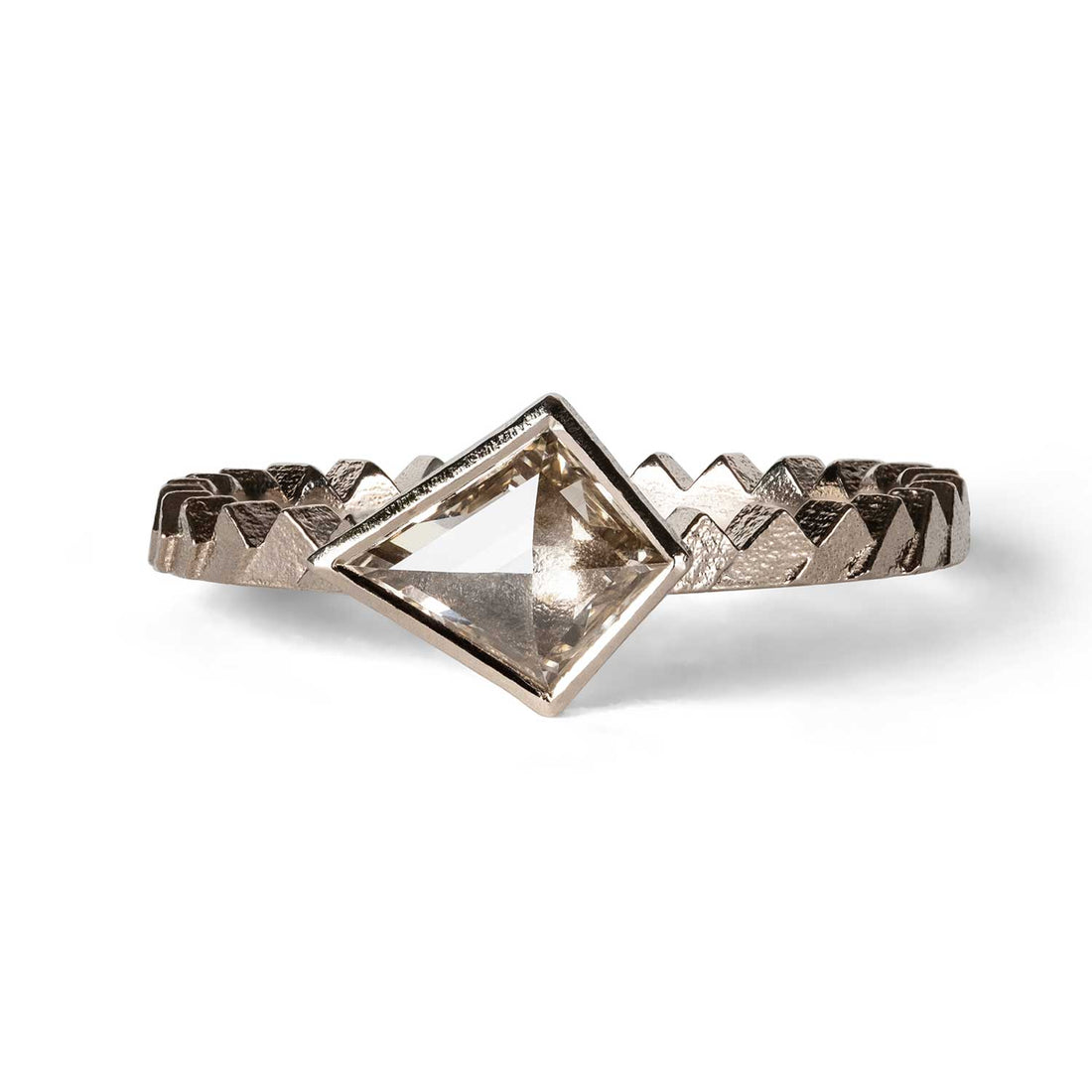 Jo Hayes Ward at E.C.One London  Half PARQUET Ring Warm White Gold with Champagne Kite-shaped Diamond