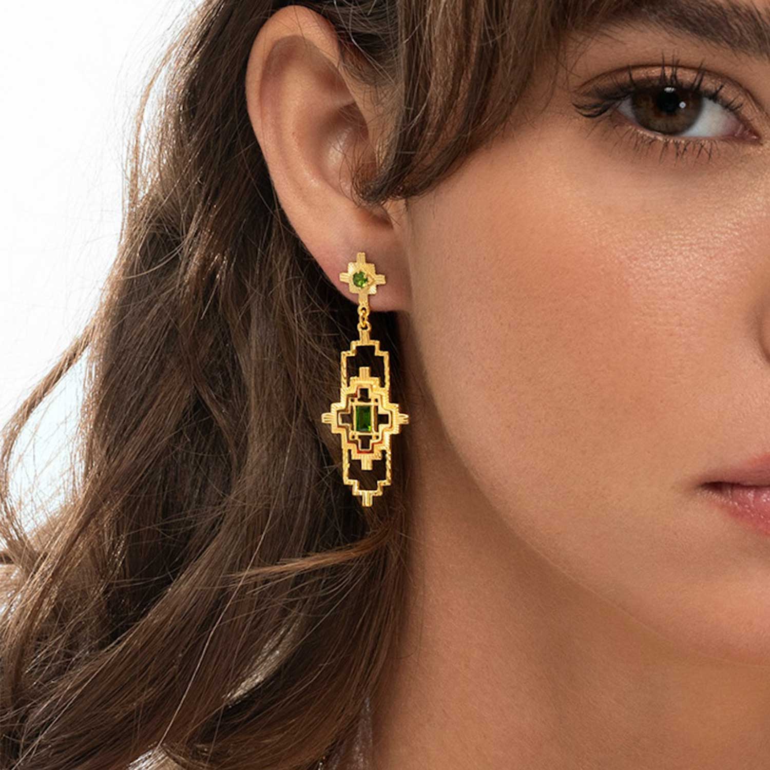 Zoe and Morgan at E.C. One London  MUNAY Chrome Diopside Gold Plated Drop Earrings 